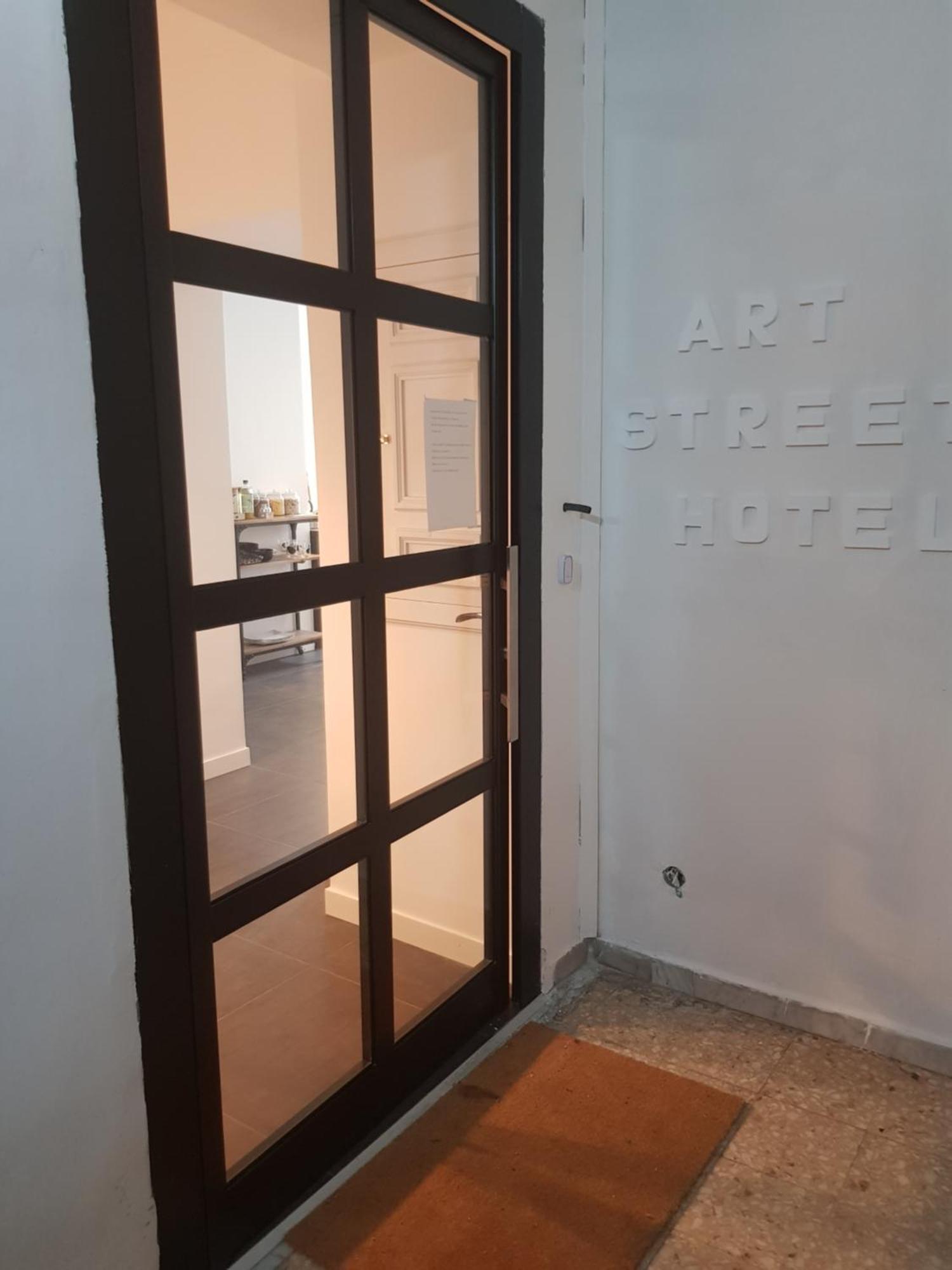 Art Street Hotel نابولي المظهر الخارجي الصورة