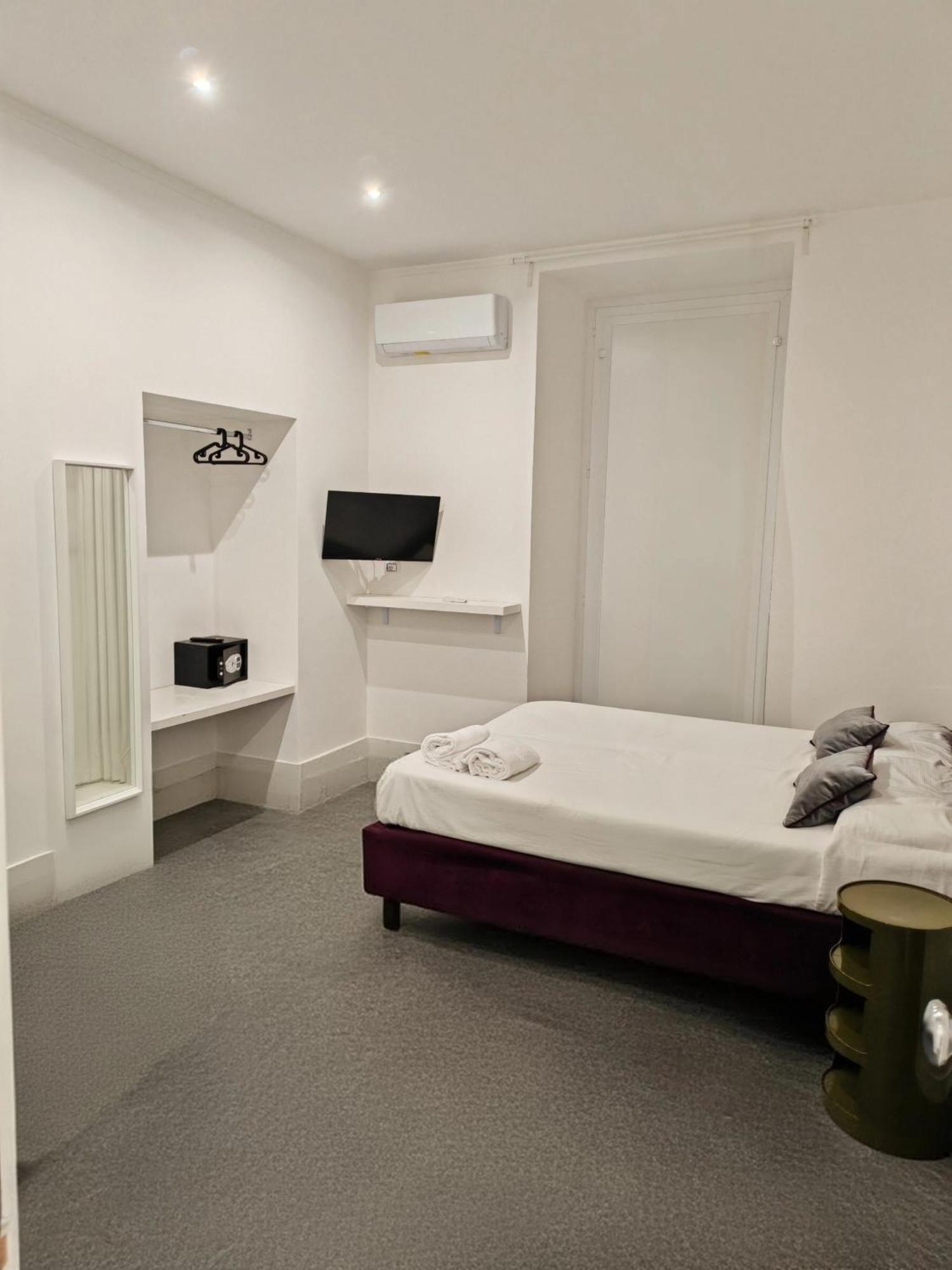 Art Street Hotel نابولي المظهر الخارجي الصورة